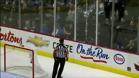 NHL: Nashville vs Vancouver 4/30/2011