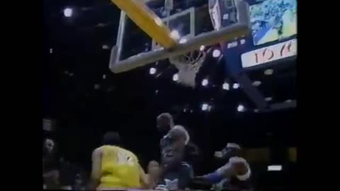 NBA: Detroit vs L.A. Lakers 11/4/1994<br>
