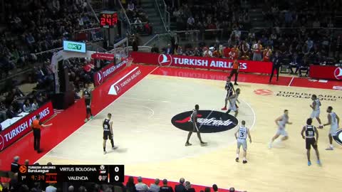 Virtus Bologna vs Valencia Basket 11/18/2022